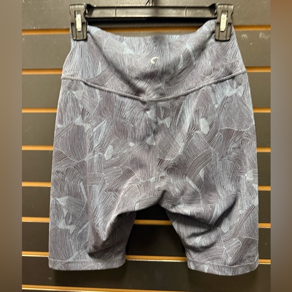 ZYIA Women's Gray Patterned biker Shorts - Picture 3 of 3